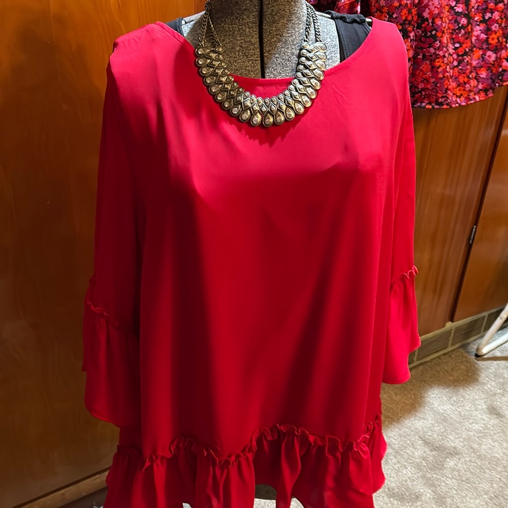 Plus size VALENTINES TOP!!!!!    Get it soon!